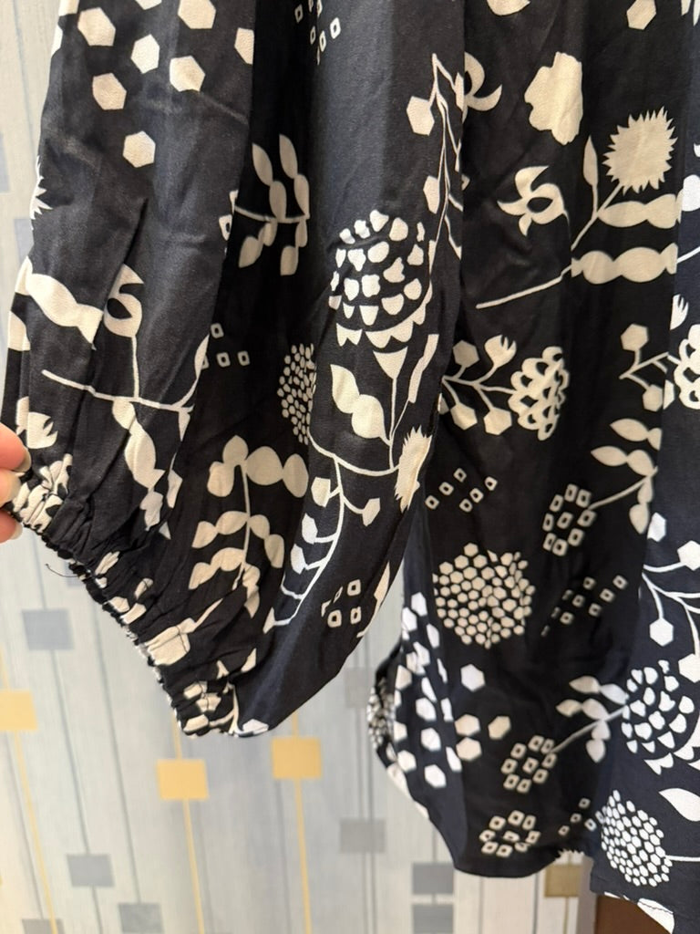 Khaadi Black & White 2-Piece Suit