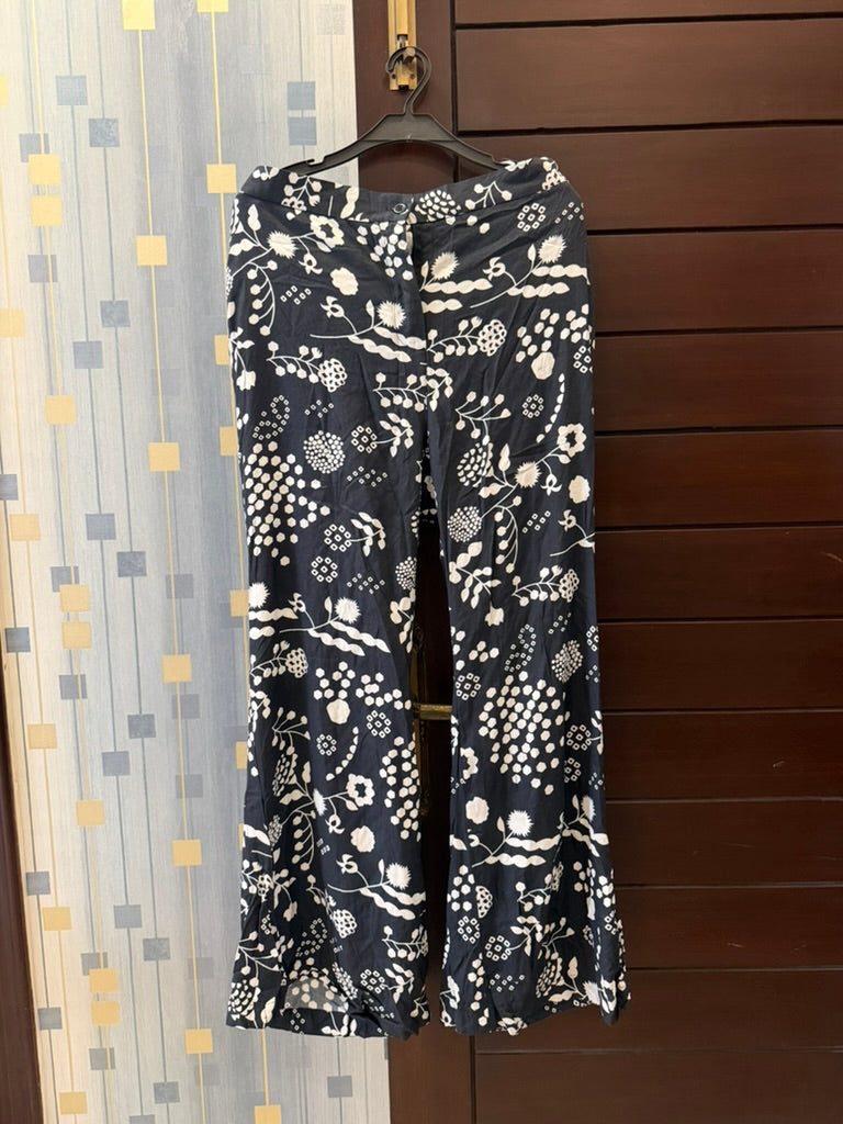 Khaadi Black & White 2-Piece Suit