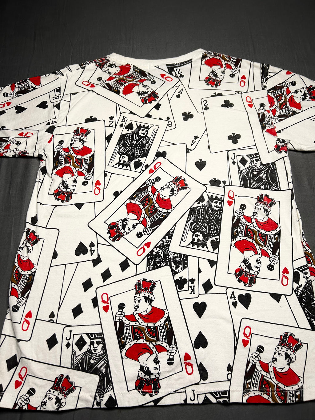 Card graphic tee